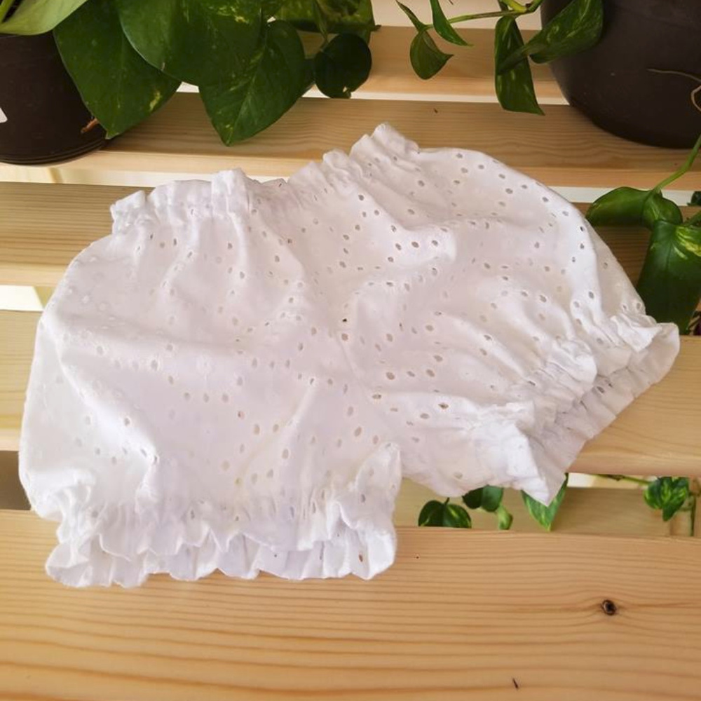 Rivera's Boutique: White Eyelet Bloomers